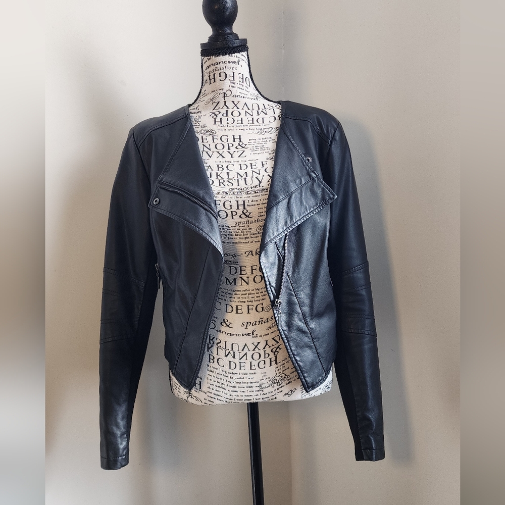 Bar III Women's Fake Black Leather Moto Jacket - Picture 2 of 7